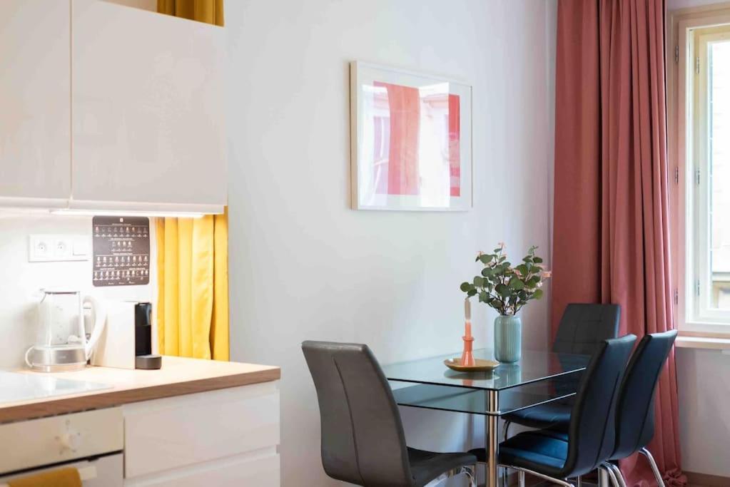 Golden Sunny Apartment, Centre, For 3 People Apartmán Praha